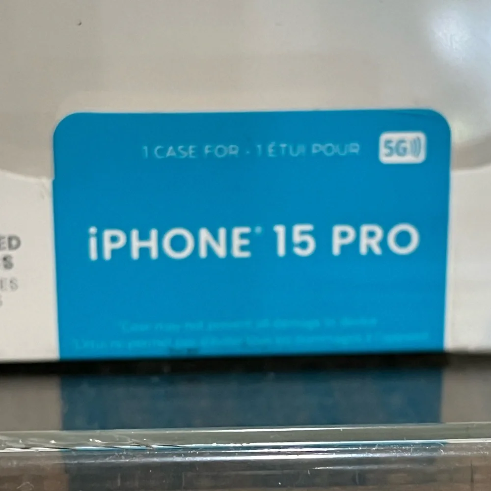 Speck Presidio Perfect-Clear Clear Case for iPhone 15 Pro, new